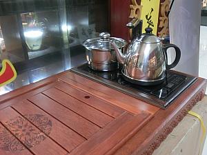 湯沸かし器付き茶卓