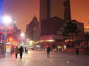 旧暦12月30日、上海の夜