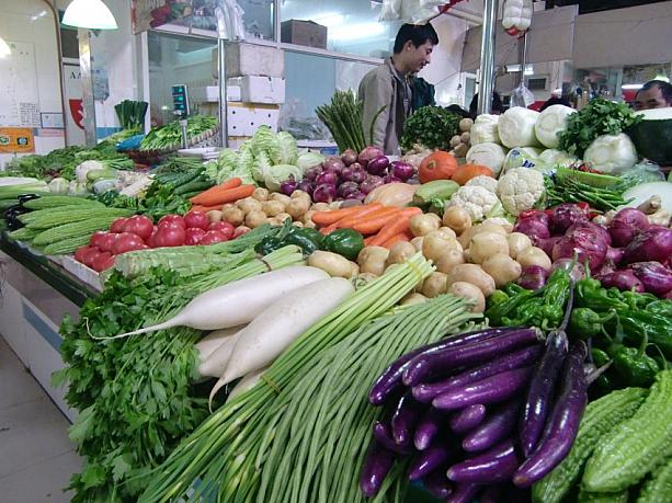 もうすぐなくなってしまうかもしれない泰康路の野菜市場。