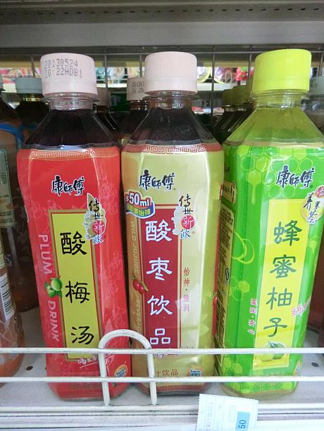 今年激増した中国っぽいペットボトル飲料。梅、ナツメ、ゆず、ナシなどが定番