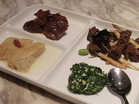 酔っぱらい鶏、糖酢排骨など上海らしい前菜を少しずつ4種選べるプレート（48元）