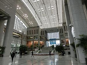 「上海銀行大厦」（丹下健三）