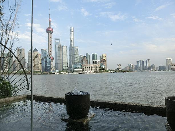 昼間の撮影スポットの穴場です。どこから撮ったか分かる方はかなりの上海通