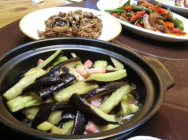 たまに食べたくなる農家料理。上海料理とはまた違う、素朴な風味が特徴です。今回訪れたのは奉賢区の「大牌農家楽」