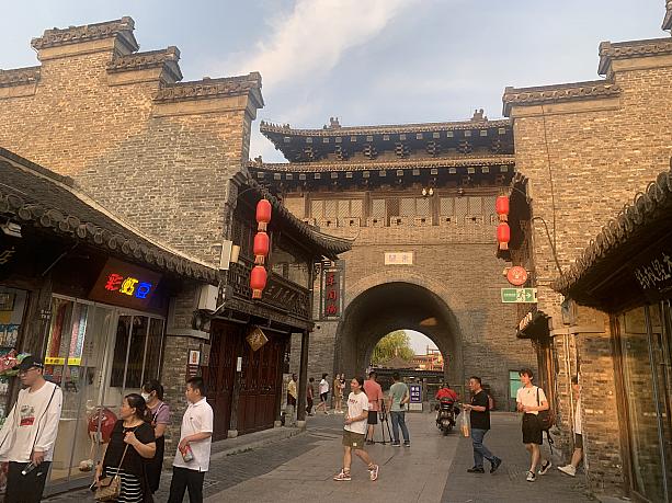 世界遺産「京杭大運河」沿いの歴史ある商業街です