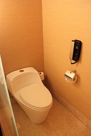 バスとトイレは別