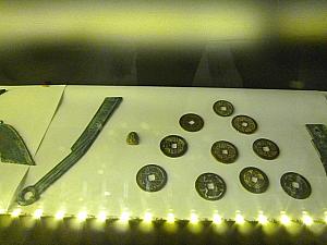 古代中国のナイフ型の通貨や銅銭