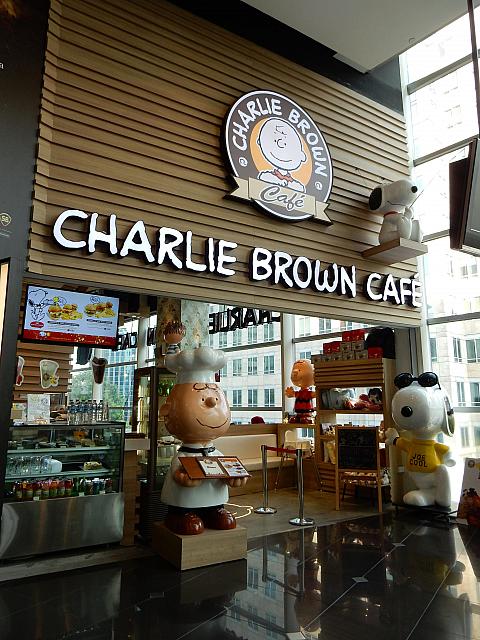 チャーリー ブラウン カフェ オーチャード シネレジャー店 シンガポールナビ