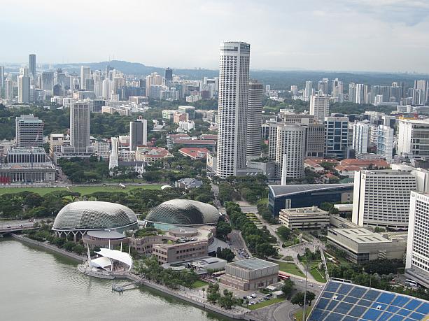 高いところからのシンガポールの景色は最高～。