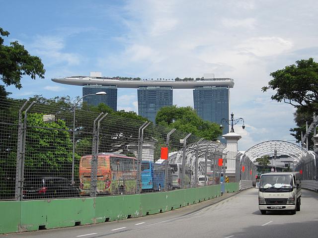 9 から始まります F1グランプリ シンガポールナビ
