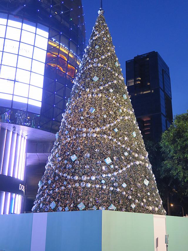 シンガポールの巨大クリスマスツリー シンガポールナビ