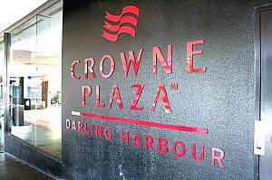 「Crowne Plaza」もダーリング・ハーバーの東岸です。