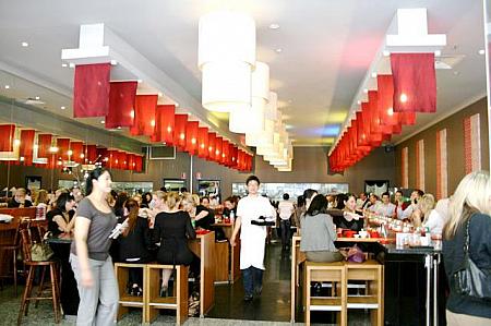 「お寿司屋さん」もシドニーでは人気なんです！