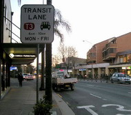 「所変われば品変わる！オーストラリアの道路標識」 -シドニーノースにて