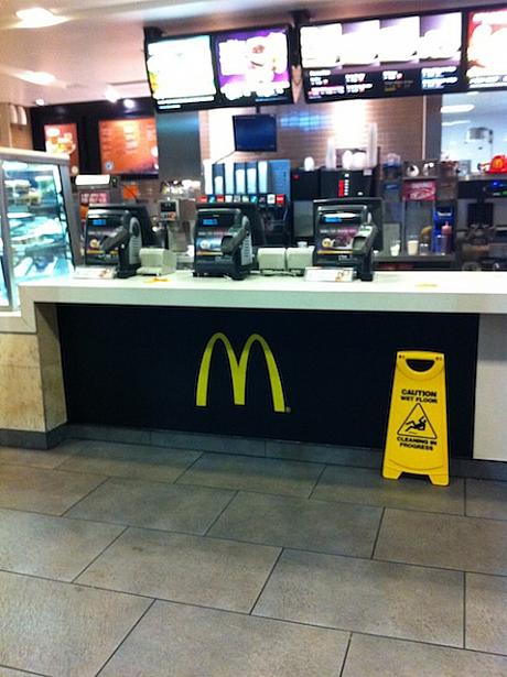 世界でおなじみのマクドナルド、旅先で味の違いを食べ比べるマニアも多いですよね。