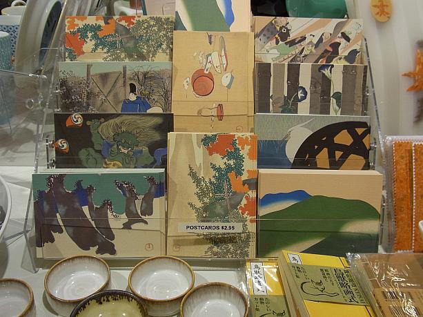 ギフトショップの神坂雪佳コーナーには画集やポストカード、ステーショナリー、マグカップなどが売られていましたよ。