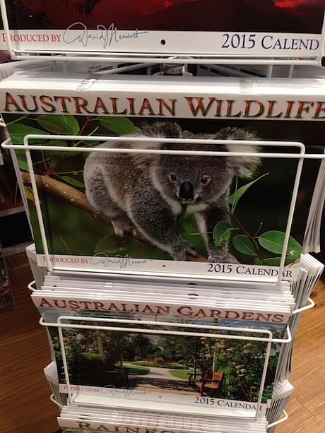 オーストラリアの自然や動物のカレンダーはオミヤゲにもいいですね。
１年間お世話になるカレンダー。来年はどんなデザインを選ぼうかな？