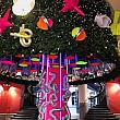 変わったといえば今年のクリスマスツリー…って！え！？まだハロウィンも来ていないのにもうクリスマス！？
