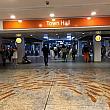 シドニー・シティのど真ん中、タウンホール駅は改札を出ると地下通路でいくつかのショッピングセンターへつ繋がっています。