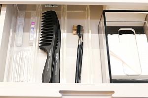 メイク用品やコスメが揃っているので、施術後はセルフメイクOK！