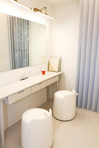 2階のメイクスペース