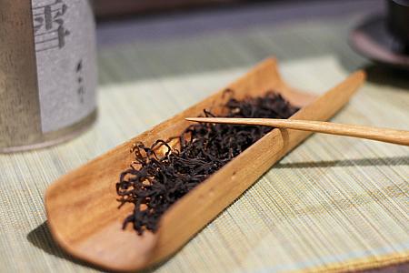 緑茶に似た味わいの軽発酵の烏龍茶です。