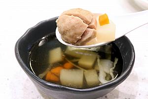 貢丸(豚肉)団子スープ
