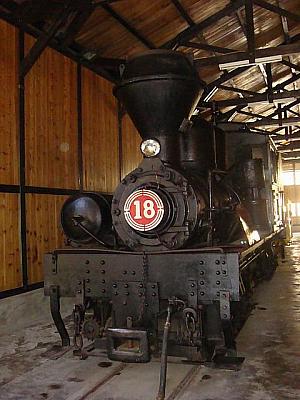 駅前車庫内の展示場、蒸気機関車は18号と29号が展示されていて、当時の機材も残されています、写真の数はかなり多く、目を楽しませてくれます。
日本人からすると、感じ入るものも多いでしょう。 