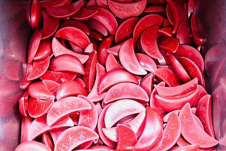 ここから1セット取って擲杯で占いを！