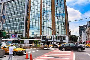 行天宮は、松江路と民権東路の交差点にあります！