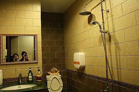 トイレにはシャワースペースが。