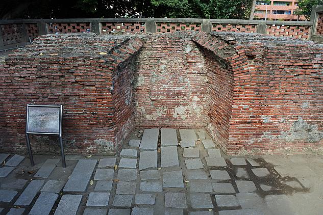 東北側に残された稜堡部分