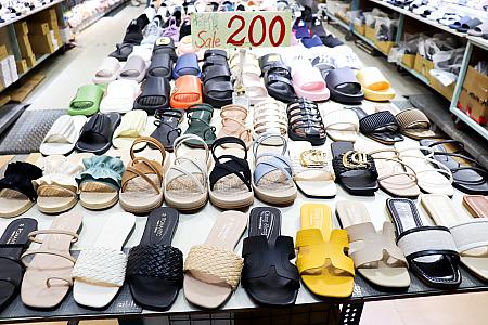 衣料品やシューズを、お得にお買い物♪