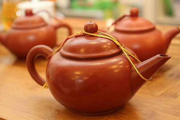 30年以上かけて磨いて育てたオーナーの茶壷。高価なものでなくても、これだけ味わいが出るんですね
