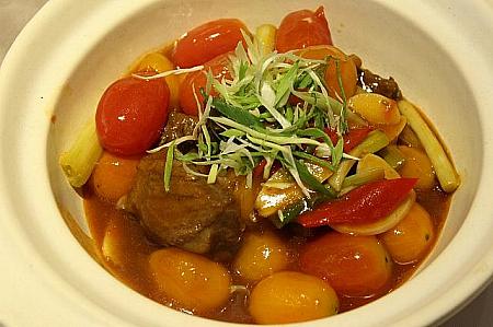 トマトの甘酸っぱさが肉と合う～