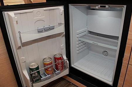 冷蔵庫内のソーダ類はサービス！