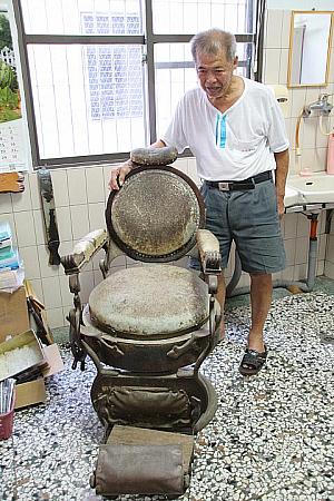 日本統治時代の理髪店の椅子
