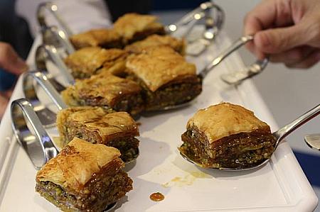 「バクラヴァ」はギリシアやトルコのお菓子として有名
