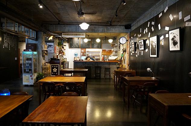カフェは2014年12月にオープン
