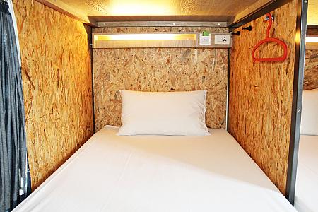 105×180cmのシングルベッド