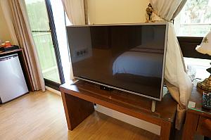 大きな薄型テレビ