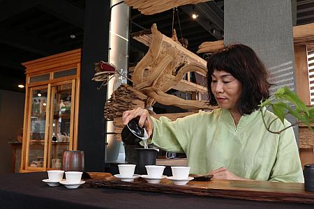日本の茶道のように堅苦しくないので、リラックスしながら台湾茶への認識を深められます