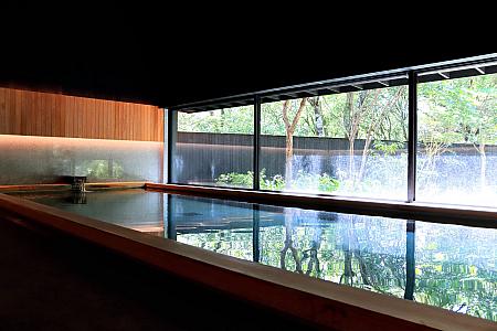 水着で入る温泉が主流の台湾にあって裸で入れる男女別の大浴場はうれしい！