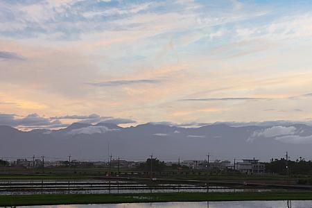 蘭陽平原から臨む雪山山脈