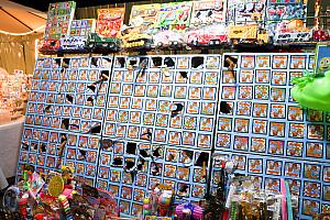 輪投げ、クレーン、釣りなんかのゲーム屋台