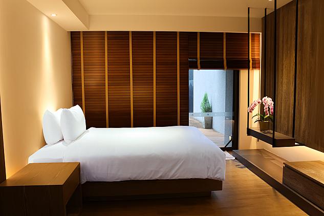 ベッドはスランバーランド！ダブルルームは220×200cmのキングサイズ、ツインルームは150×200cmのワイドダブルサイズのベッドが2台！