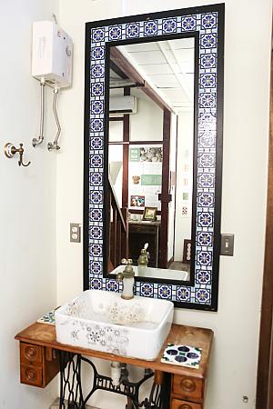 浴室を再現した展示