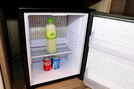 冷蔵庫には無料ドリンクがセット
