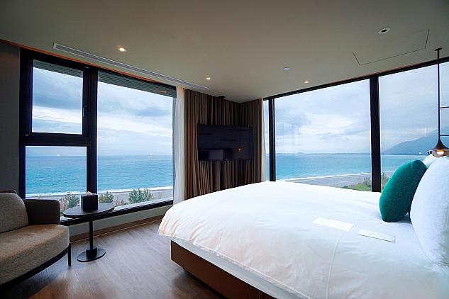 Executive Duplex Suite with Ocean View