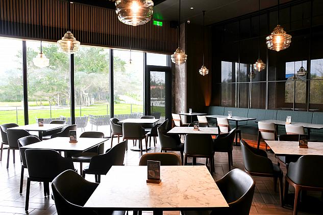 ダイニング「漫饗食堂」